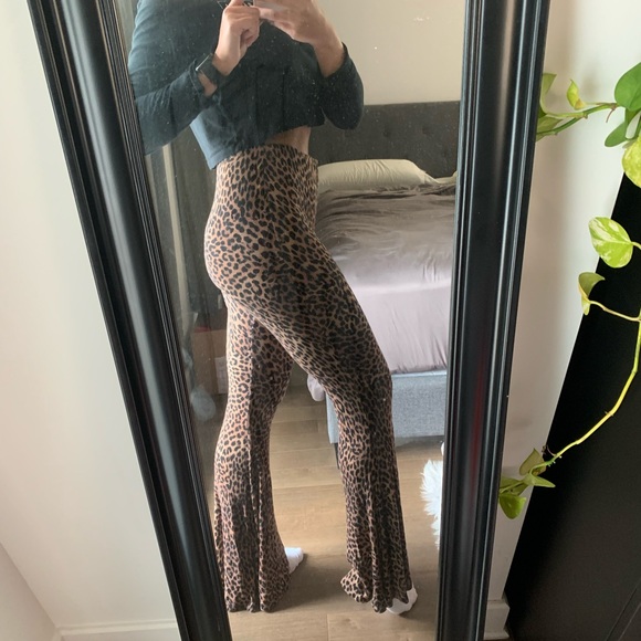 Leopard print bell bottom pants (large) - Picture 2 of 5